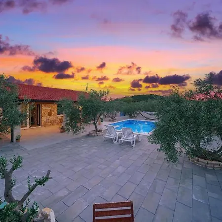Awesome In With Outdoor Swimming Pool Holiday home