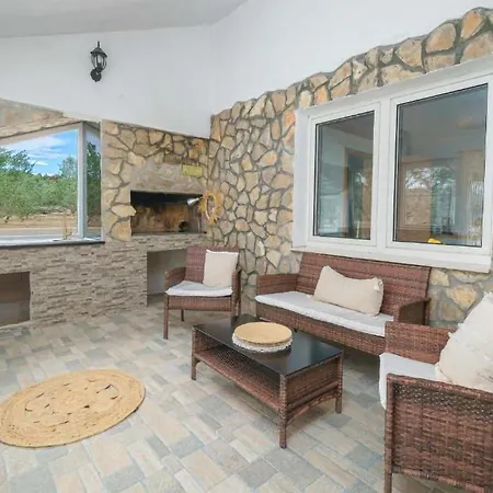 Awesome In With Outdoor Swimming Pool Holiday home